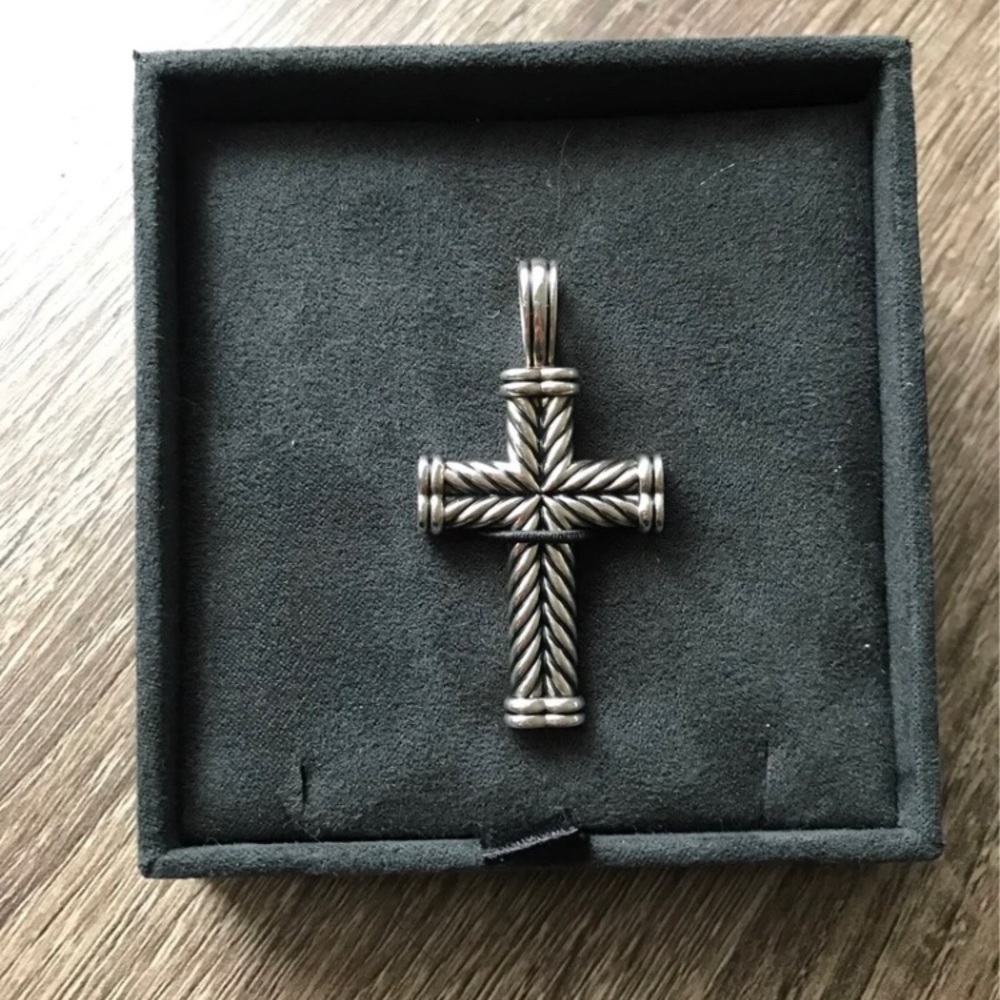 David Yurman Silver Chevron Cross Chain Pendant